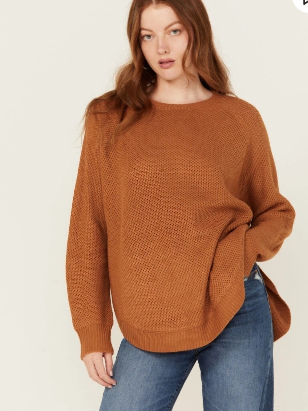 Cotton & Rye Women's Round Bottom Western Buffalo Sweater